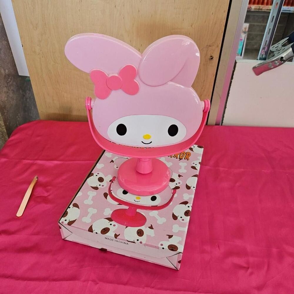 New Sanrio Small Light Pink Makeup Mirror Kids Toy